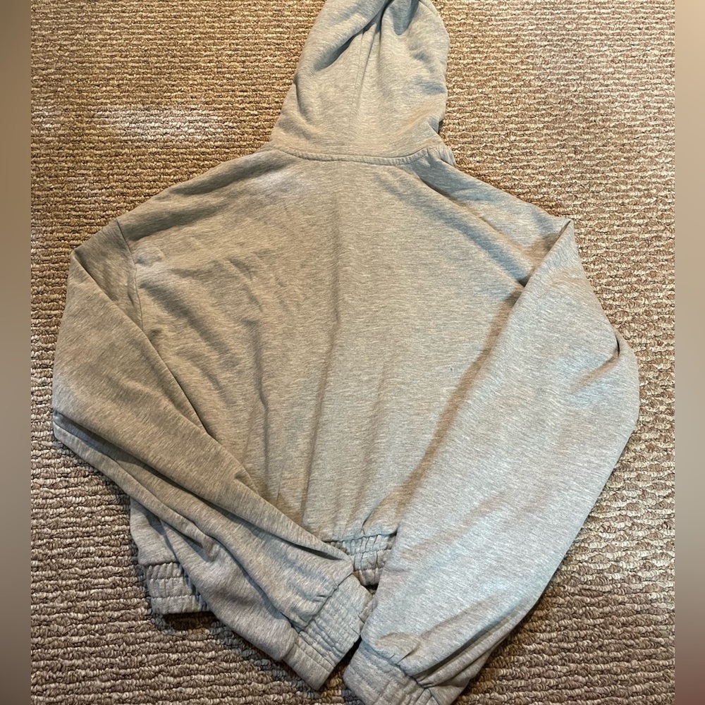 H&M Zip Up - Picture 5 of 5
